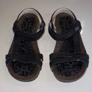 Teva Ventura Cork 2 Black Leather Strappy Sandals - Women's Size 6.5